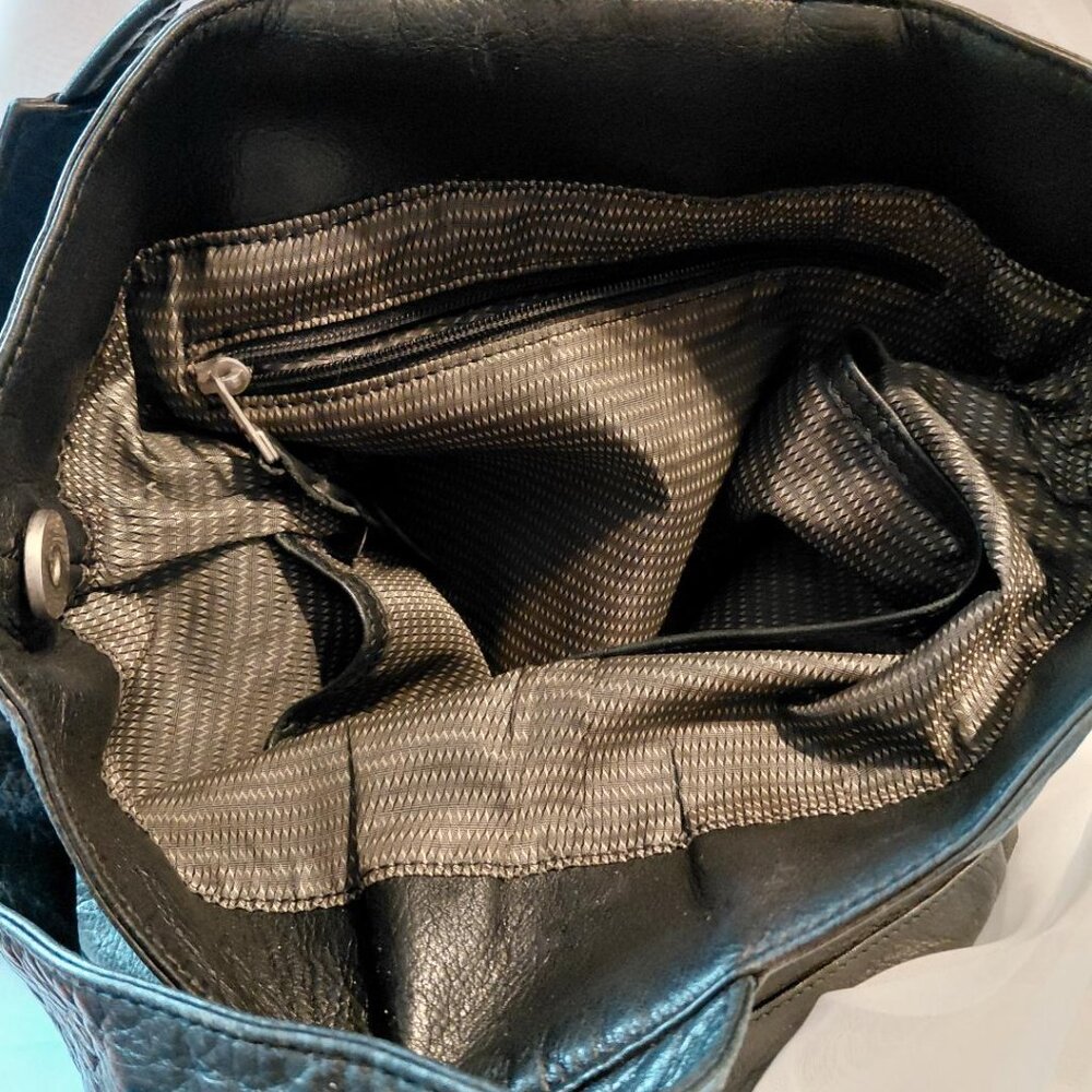 Vintage Sven Berkeley USA Black Leather Sling Bag - Picture 4 of 5